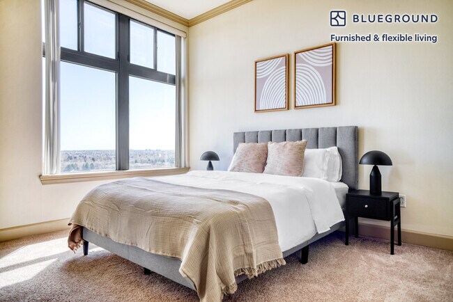 Building Photo - 4550 Cherry Creek S Dr