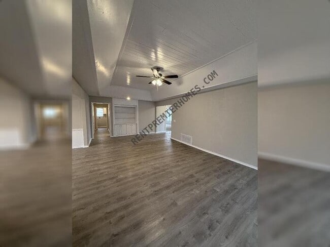 Building Photo - 7413 NW 125th St