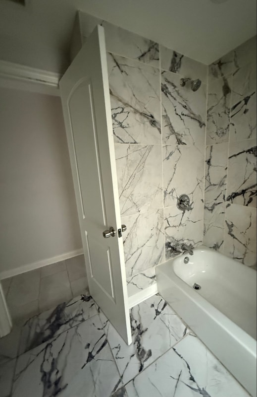 Building Photo - 1114 N Karlov Ave