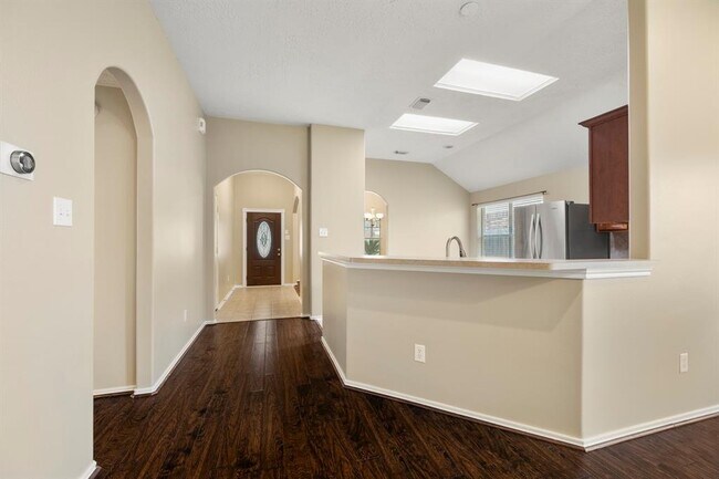 Building Photo - 5030 Birch Manor Ln