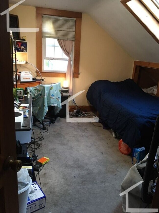 Building Photo - 48 Dighton St