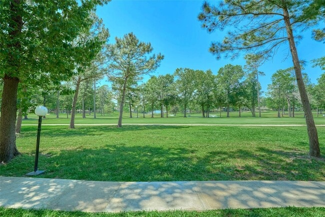 Building Photo - 12900 Walden Rd