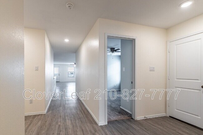 Building Photo - 12922 Sage Turn
