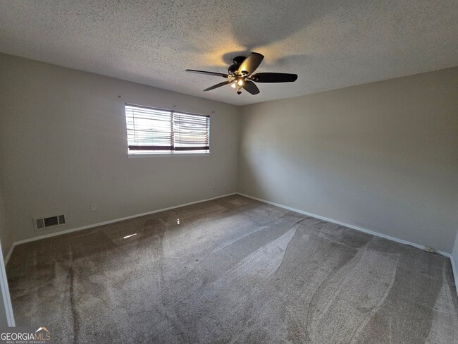 Building Photo - 4701 Flat Shoals Rd