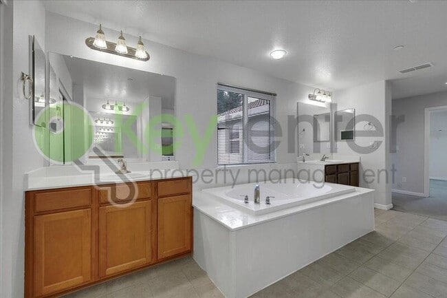 Building Photo - 1444 Eaglesfield Ln