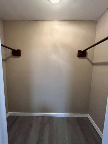 Building Photo - 47370 Vena Dr