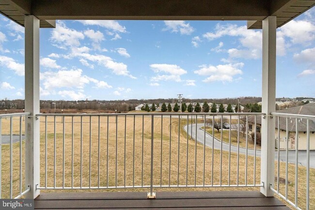 Building Photo - 117 Hawk Ct