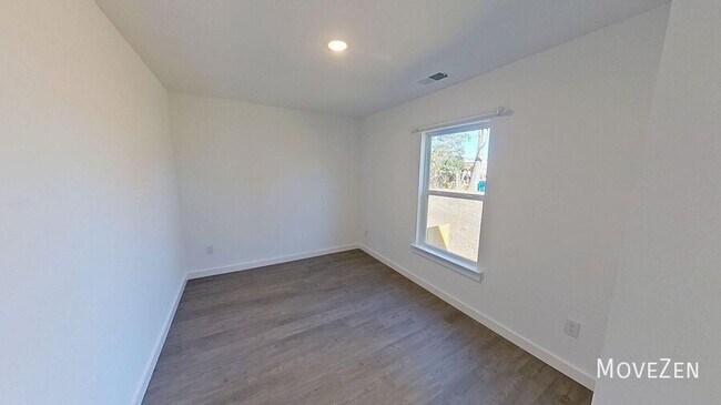 Building Photo - 14 Catawba Ave