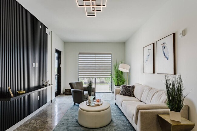 Building Photo - 2750 Griffin Rd