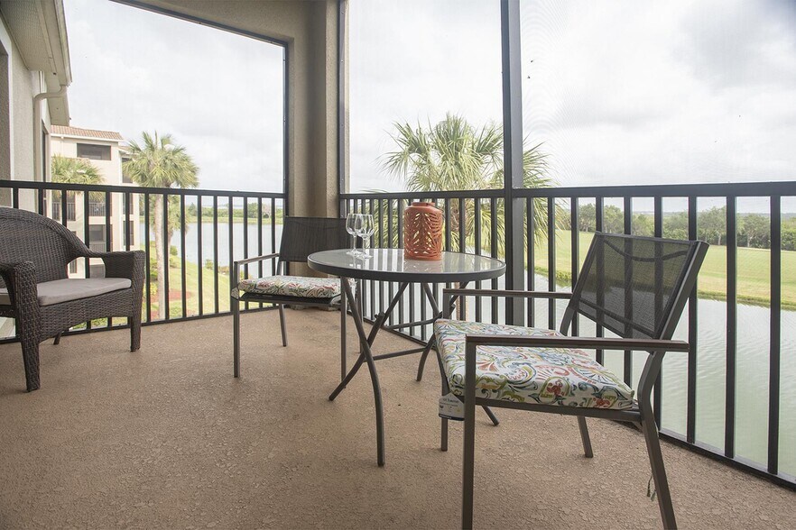 Building Photo - 7121 River Hammock Dr