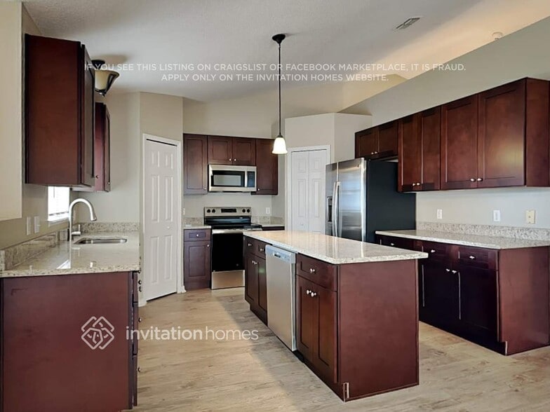 Building Photo - 5882 Windridge Dr