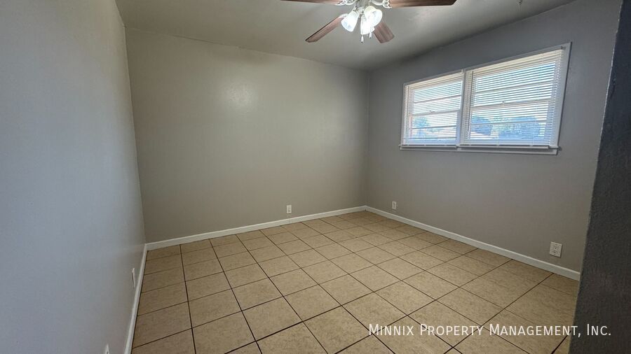 Building Photo - 3816 44th St