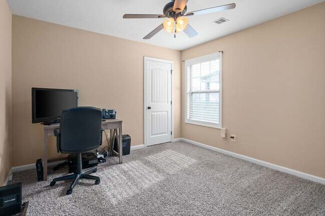 Building Photo - 3717 Tradewinds Terrace