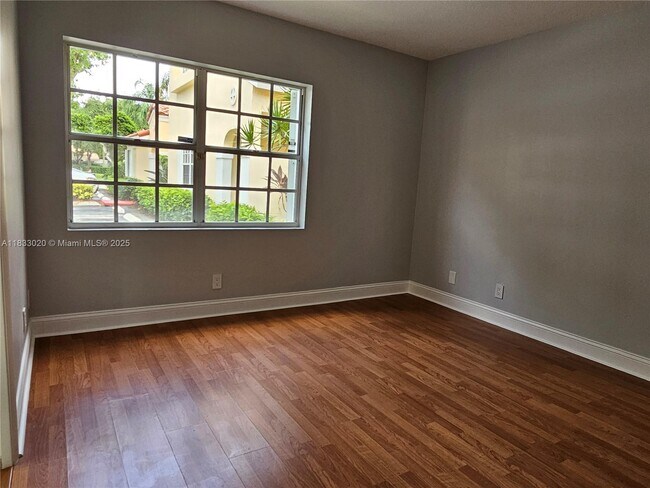 Building Photo - 1359 Springside Dr