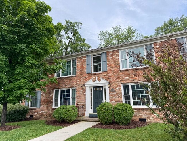Building Photo - Brandon Ladd Apartments & Townhomes