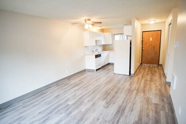 Primary Photo - GET ONE MONTH FREE RENT: 1Bdr w/Large Closets + DW & Private Balcony!