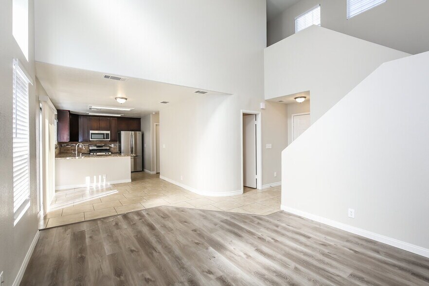 Building Photo - 7909 Rustic Canyon Ct