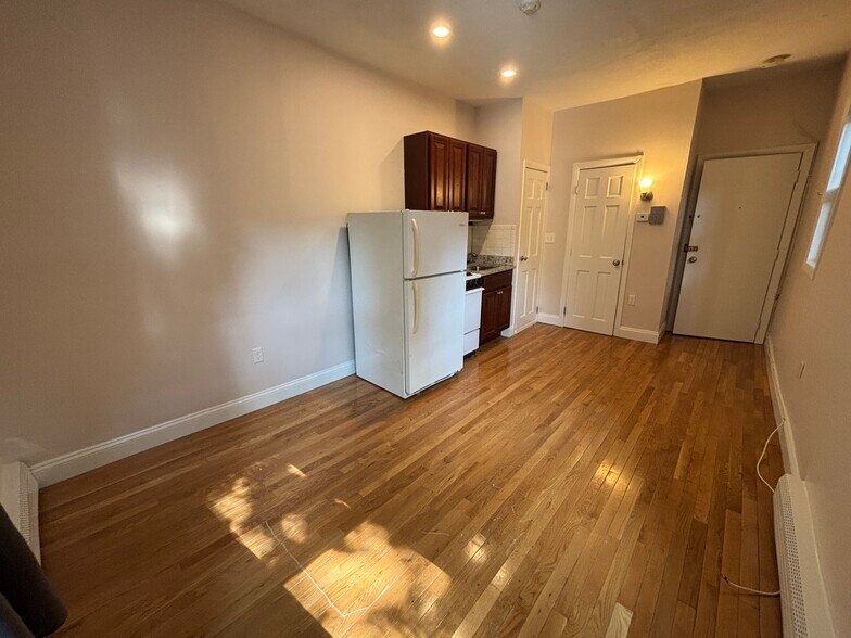 Building Photo - 49 S Huntington Ave