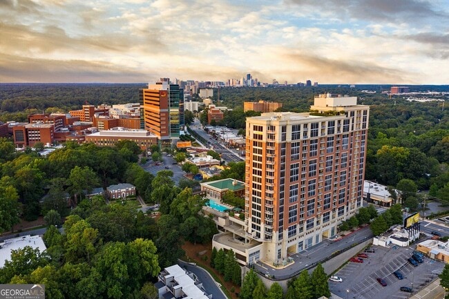 Building Photo - 1820 Peachtree Rd NE