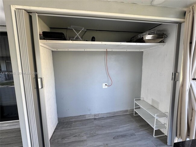 Building Photo - 10394 Fairway Heights Blvd