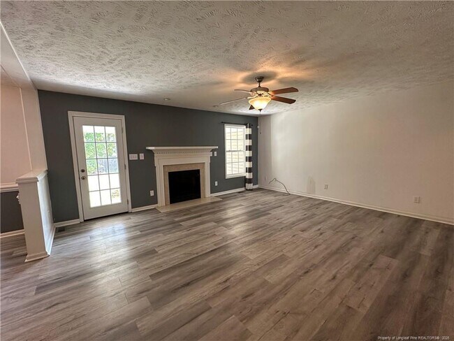 Building Photo - 1404 War Admiral Ct