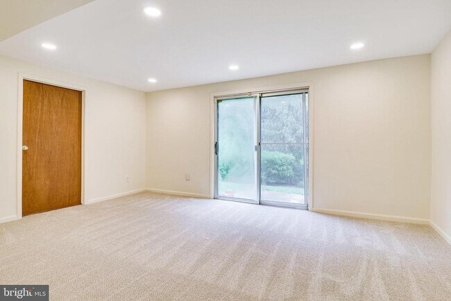 Building Photo - 4809 Tabard Pl