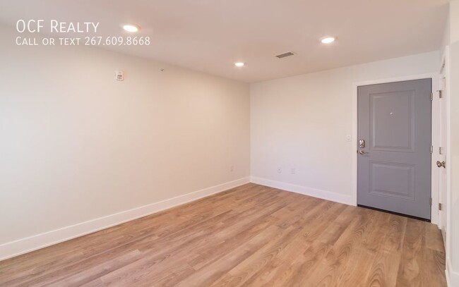 Building Photo - Modern Brewerytown Two Bedroom / One Bathr...