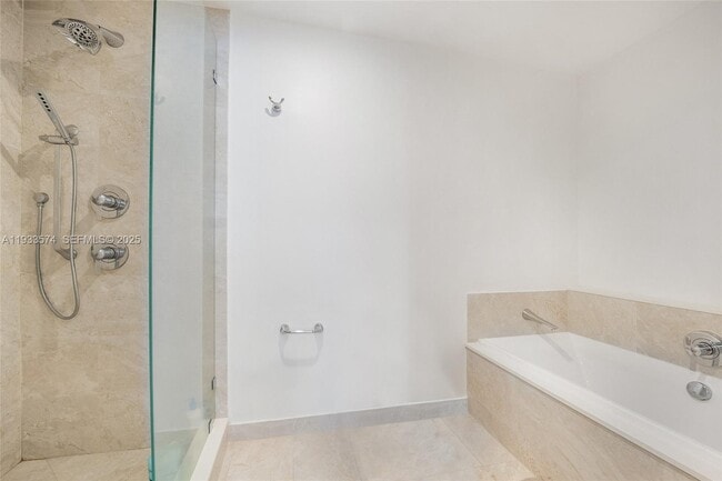 Building Photo - 488 NE 18th St