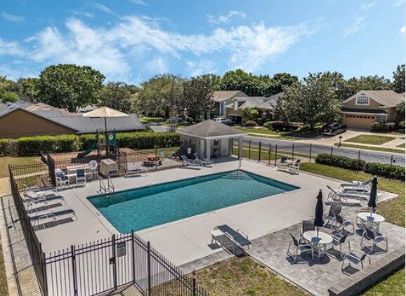 Building Photo - 17410 Woodfair Dr