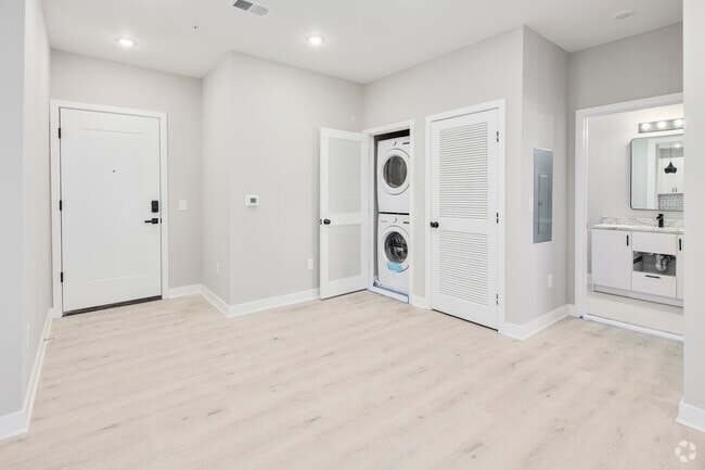 2BR, 2BA - 850SF - Living Room - 317 Kennedy St NW