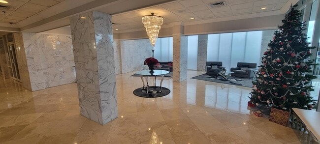 Building Photo - 5440 N Ocean Dr