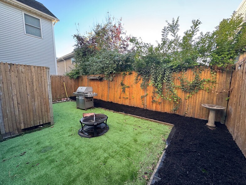 Building Photo - 63 Brookline Ave