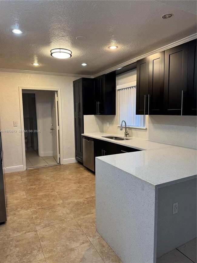 Building Photo - 470 NE 127th St