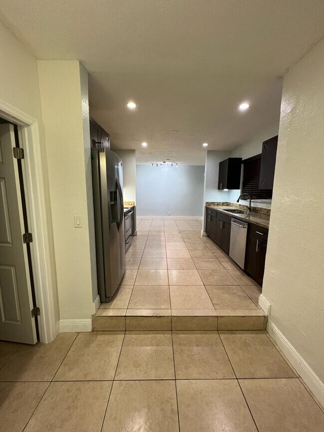 Building Photo - 6870 SW 5th Ct