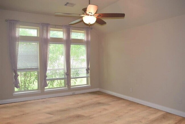 Building Photo - 5311 Wolfpen Ridge Ln