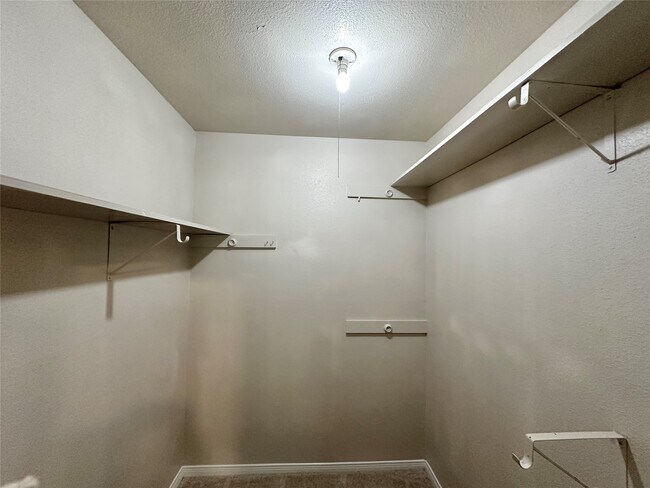 Building Photo - 9164 Wilcrest Dr