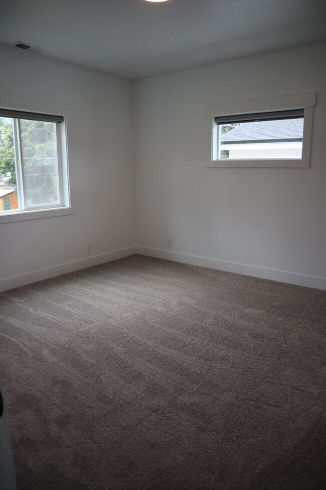 Building Photo - Custom Build in Downtown CDA!