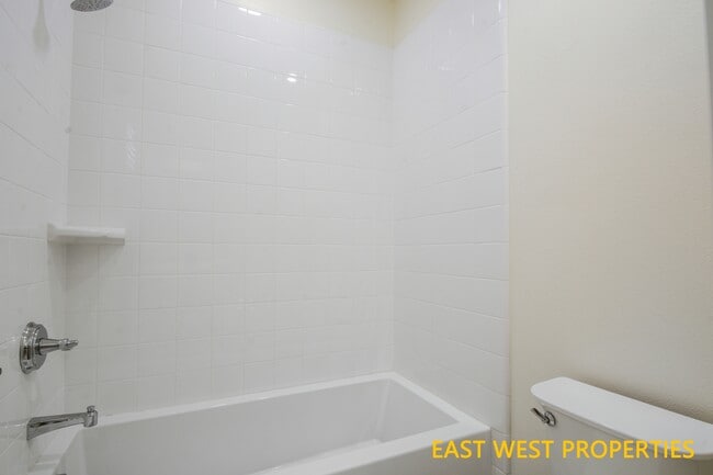 Building Photo - 140 Hargrove