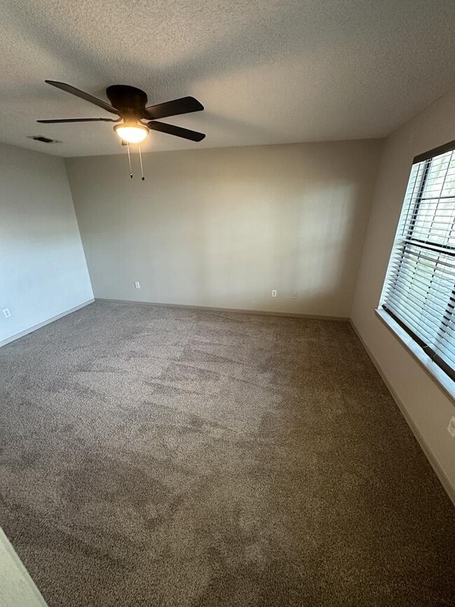 Building Photo - 2567 Weeping Willow Ln