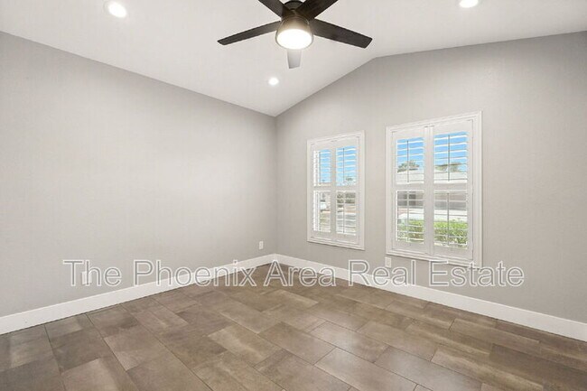 Building Photo - 25818 S Hollygreen Dr