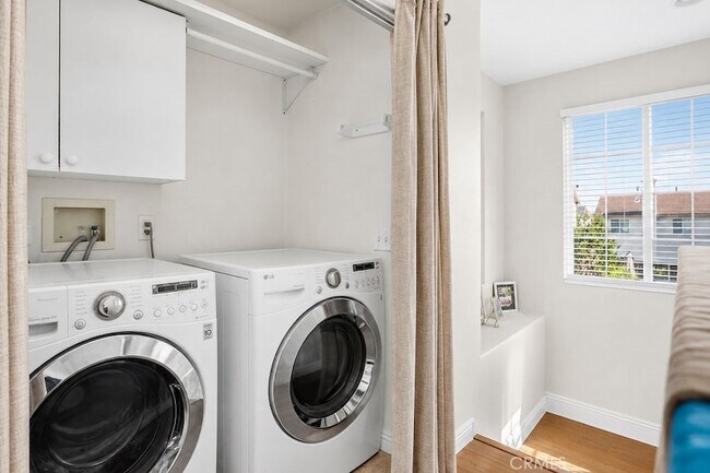 Building Photo - 34 Rue Du Chateau