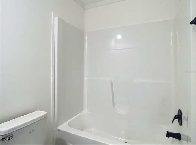 Building Photo - 55 + community Sylvan Grove / move in Special