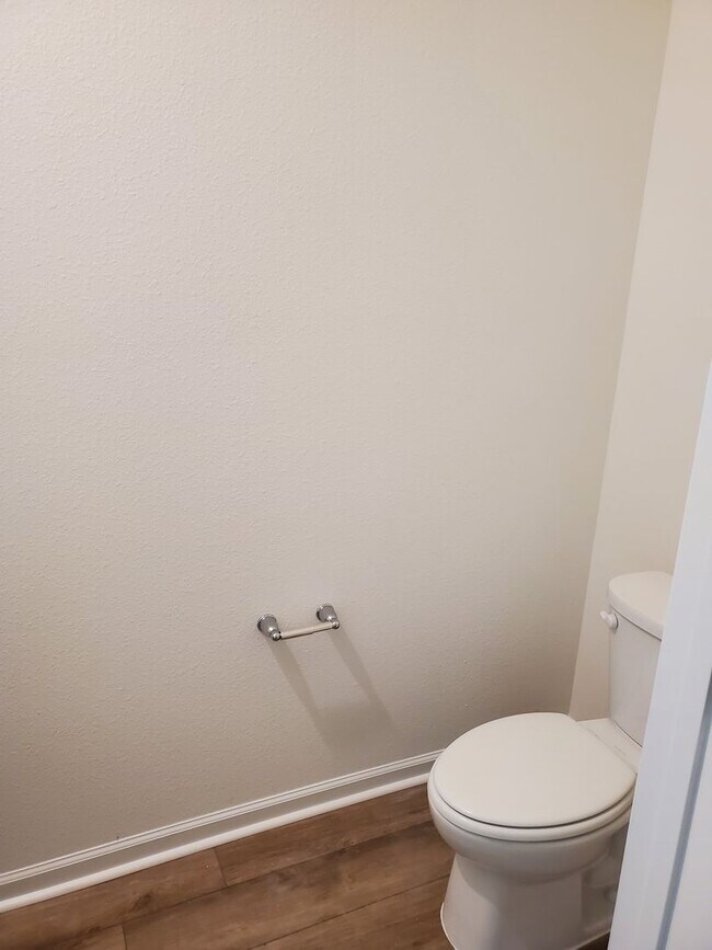Building Photo - 3 Bed 2.5 Bath with Garage in the newly de...