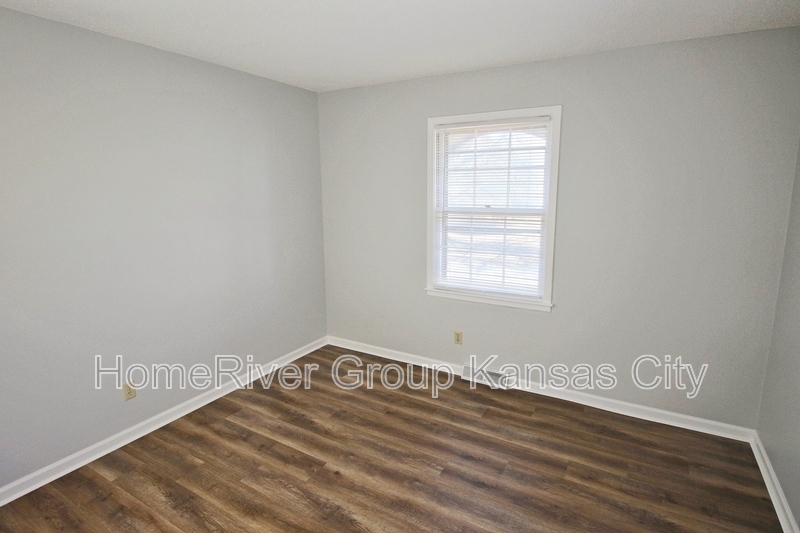 Building Photo - 12733 Oakland Ave