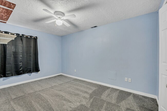 Building Photo - 778 S 410 E