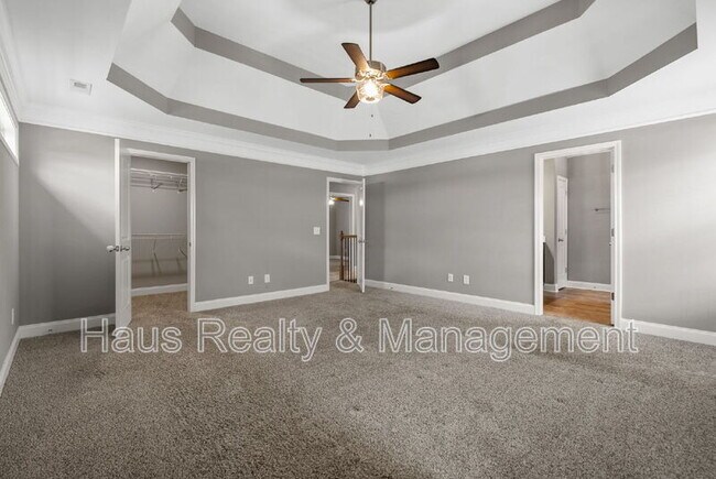Building Photo - 191 Sambar Dr