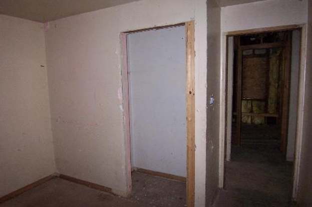 Building Photo - 14730 Honore Ave