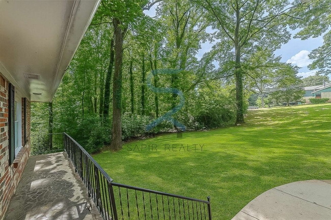 Building Photo - LIMITED-TIME OFFER!  Apply today with NO APPLICATION FEE! Terms apply. Call (678) 487-7896, Optio...