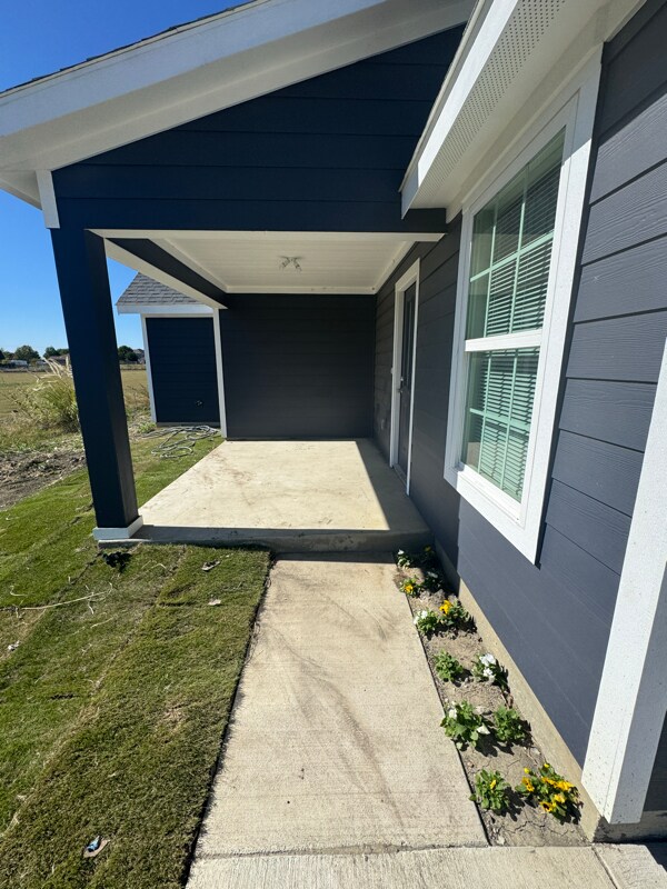 Building Photo - 6474 Rock Ridge Dr