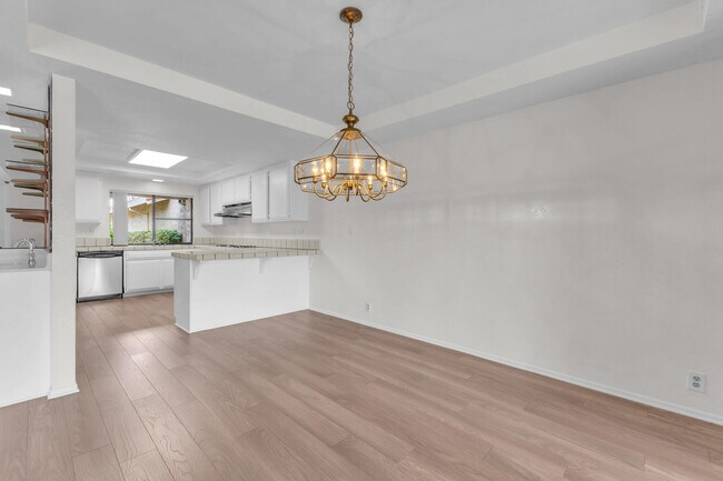 Building Photo - 14 Presidio Pl